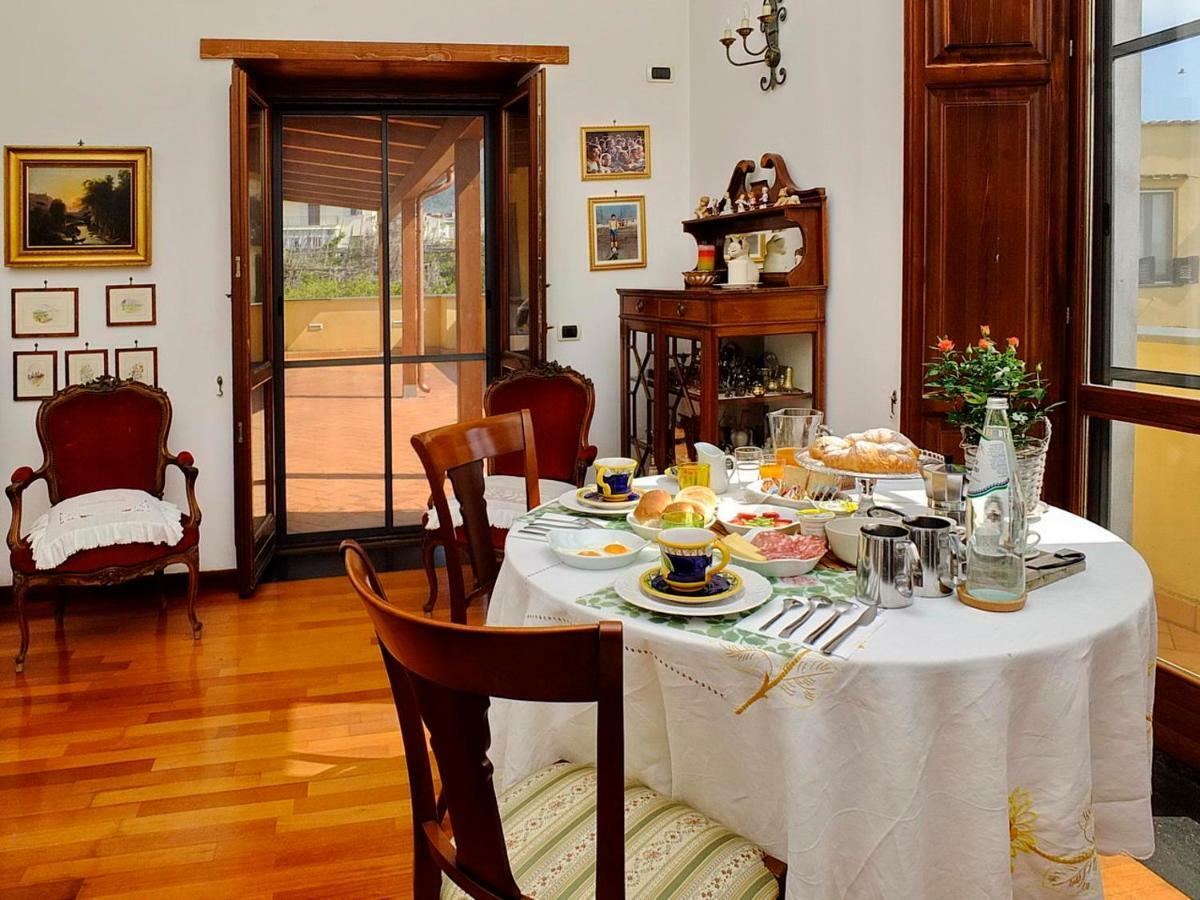 B&B Villa Elisa Meta Eksteriør billede