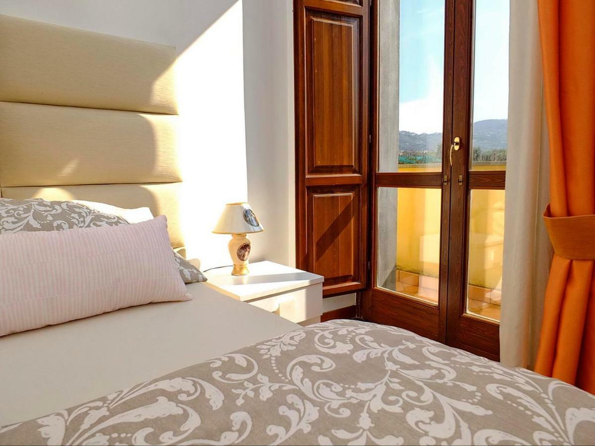 B&B Villa Elisa Meta Eksteriør billede